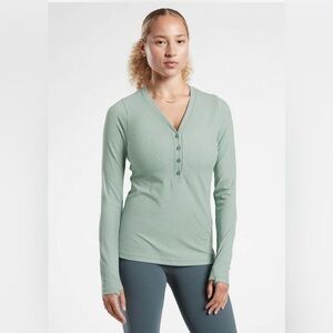 Athleta Sage Green Long Sleeve Ribbed Henley Top